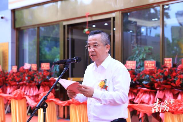 凯发天生一触即发集团首席资本运营官，创兴银行董事李锋。 受访者供图